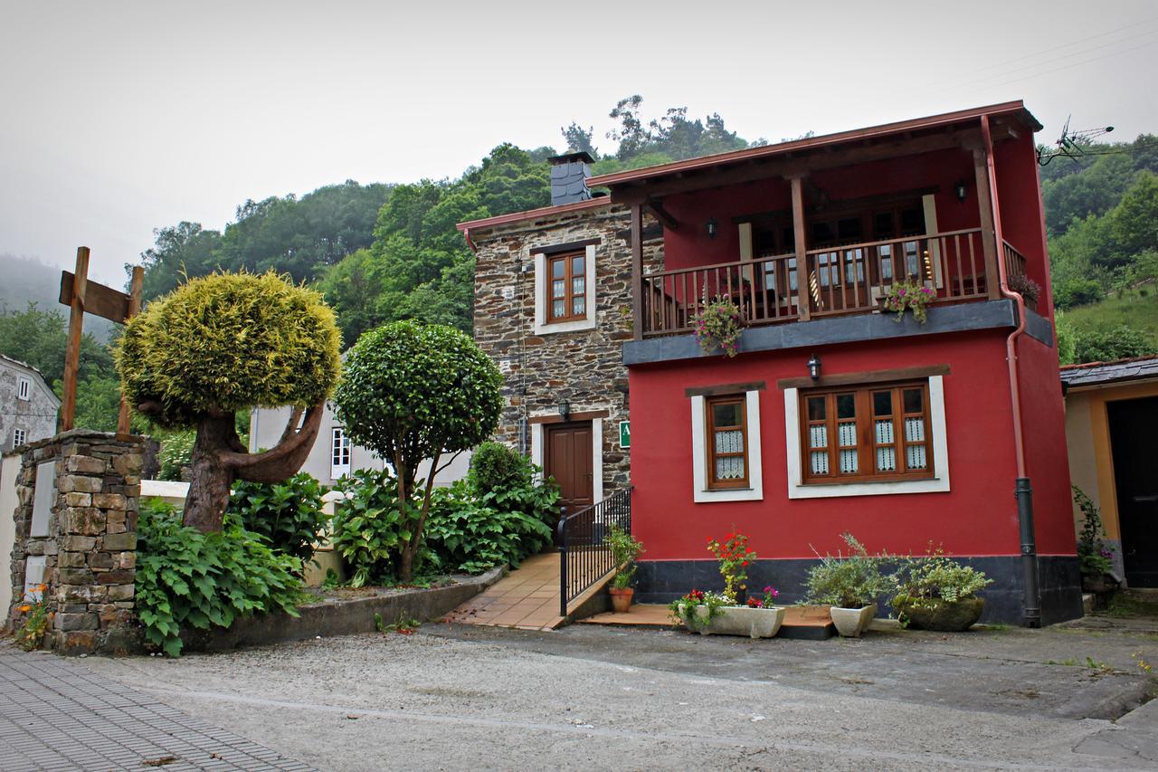 Apartamentos El Llago Boal Extérieur photo