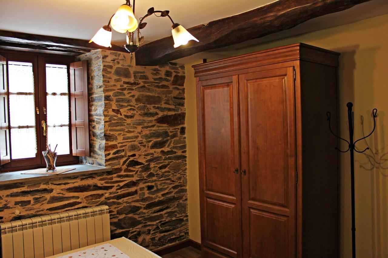 Apartamentos El Llago Boal Extérieur photo