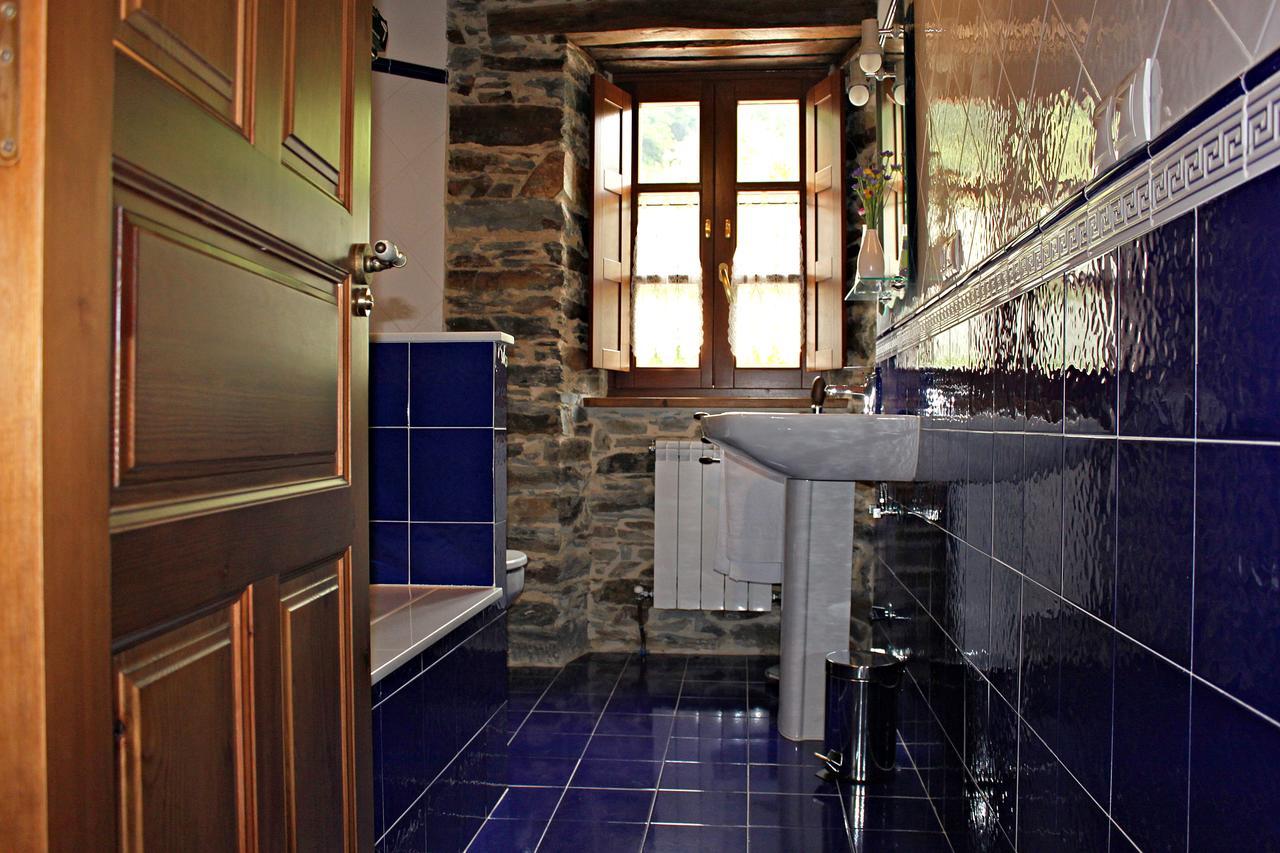 Apartamentos El Llago Boal Extérieur photo