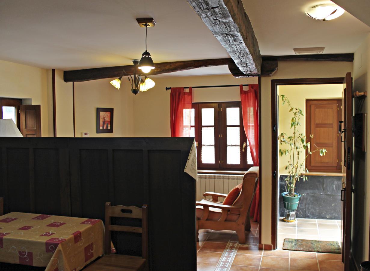 Apartamentos El Llago Boal Extérieur photo
