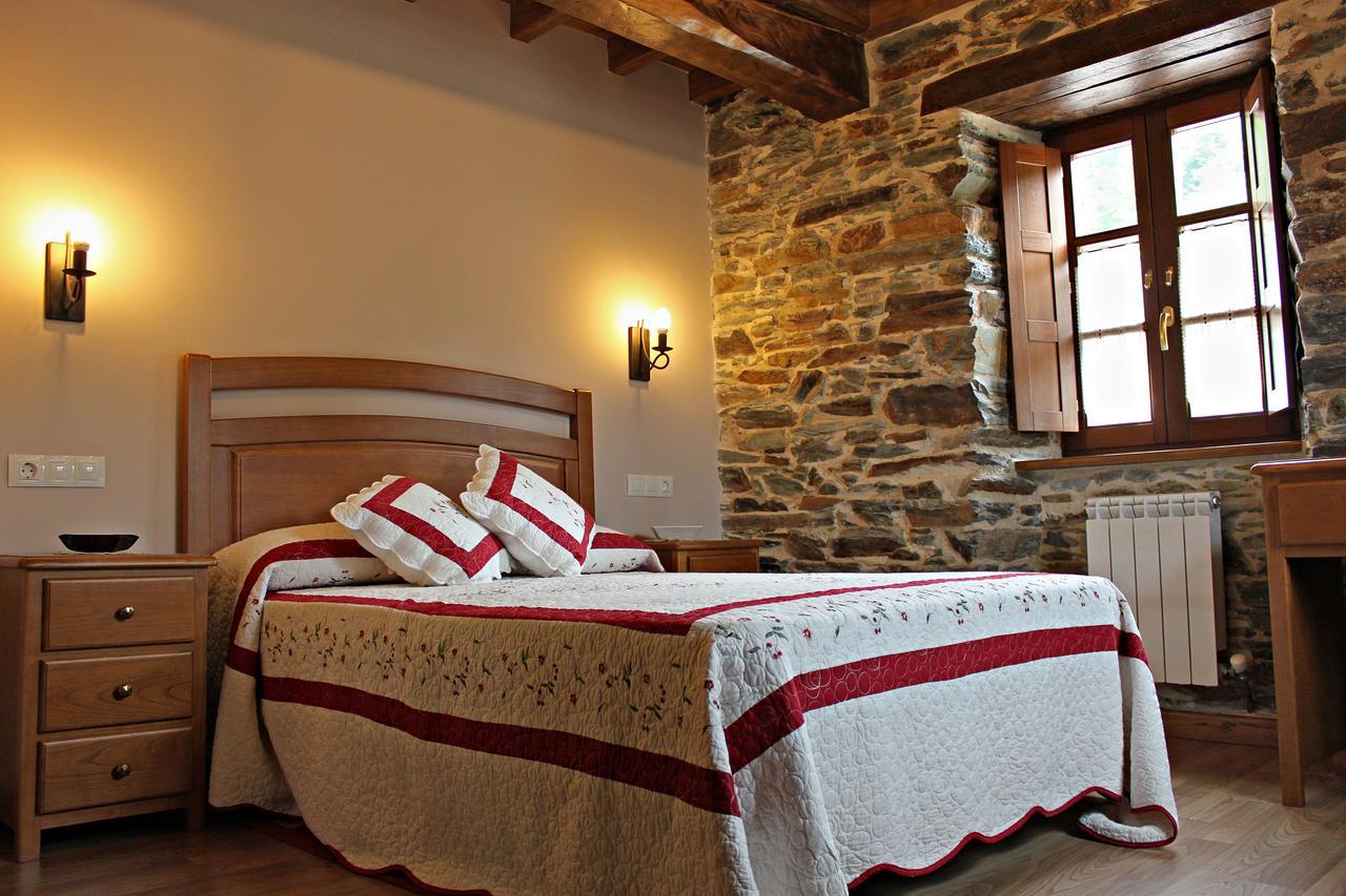 Apartamentos El Llago Boal Extérieur photo